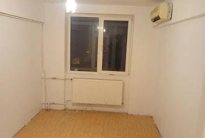 Apartament cu 3 camere decomandat în Giurgiului - 4