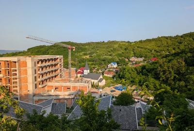 Sarata Bai- Oportunitate investitie- 4038 mp- priveliste spectacol - 3