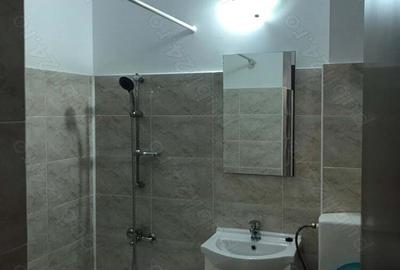 De vanzare apartament 3 camere in centru Onesti judetul Bacau - 8