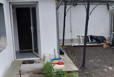 Casă cu 2 camere în Central - 2