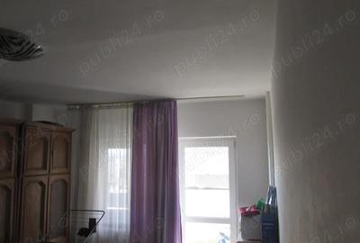 Apartament cu 3 camere decomandat în Decebal - 3