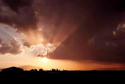 Apartament cu 2 camere decomandat, mobilat în Tractorul