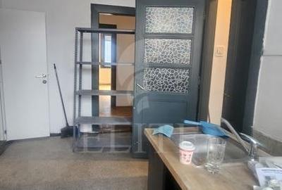 Apartament cu 4 camere circular în Central - 5