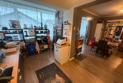 Apartament cu 3 camere semidecomandat, mobilat în Central - 6