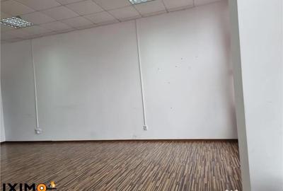 Spațiu comercial, de 80 mp, în Central - 2
