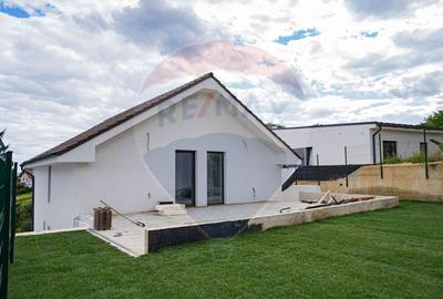 Casă individuală cu 4 camere cu Canalizare în Feleacu - 2