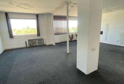 Spațiu comercial, de 220 mp, în Central - 1