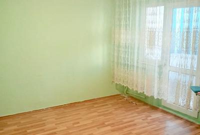 Apartament cu 2 camere decomandat în Siderurgiștilor