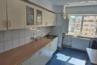 Apartament cu 2 camere decomandat în Micro IV - 2
