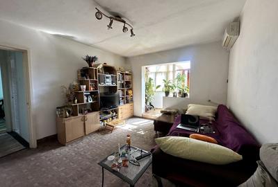 Apartament cu 3 camere semidecomandat, mobilat în Dâmbovița - 3