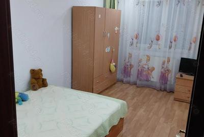Apartament cu 3 camere semidecomandat în Central - 4