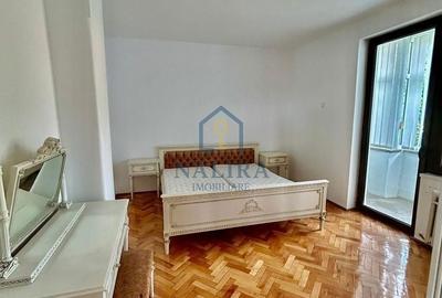 Casă cu 4 camere în Central - 2