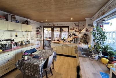 Casa individuala de vanzare 4 camere 184 mp utili zona Mihai Viteazul - 2