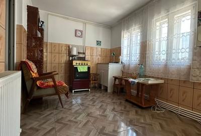 Casa cu 4 camere, zona Buzaului. - 5