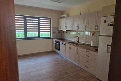 Casă cu 4 camere în Tăuți - 6