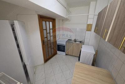 Garsoniera parter, strada 8 Martie - 5