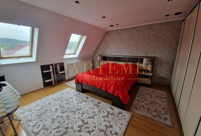 Apartament de 3 camere, decomandat, 90 mp., zona Stefan cel Mare. - 9