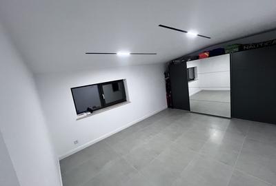 Casă cu 4 camere cu Teren 1000 Mp în Vulcan - 2
