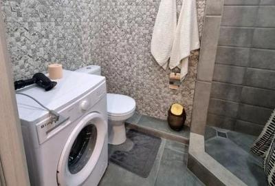 Garsonieră decomandată în Lipovei