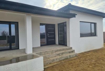 Casă cu 3 camere în Central - 8