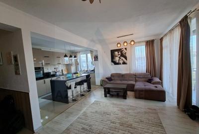 Apartament cu 3 camere decomandat, mobilat în Șelimbăr