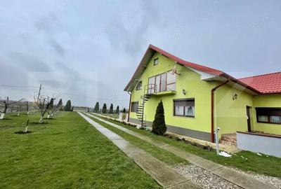 Casă cu 3 camere cu Teren 9300 Mp în Vadu Moldovei - 7