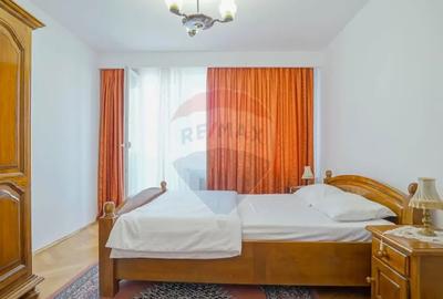 Apartament cu 2 camere semidecomandat în 15 Noiembrie - 16