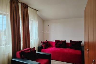 Casă cu 7 camere cu Teren 500 Mp în Păulești