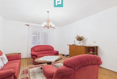 Casă individuală cu 5 camere cu Canalizare în Central - 2