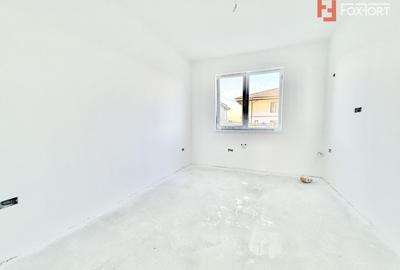 Duplex cu 4 camere - Strada Asfaltata - Mosnita - Noul Lidl - 13