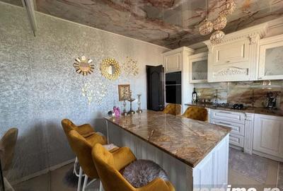 Penthouse ,4 camere , 177 mp , zona centrala ,Radauti - 1