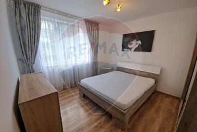 Apartament cu 2 camere de inchiriat in zona 1 Mai Apartament cu 2 camere de inchiriat in zona 1 Mai - 1