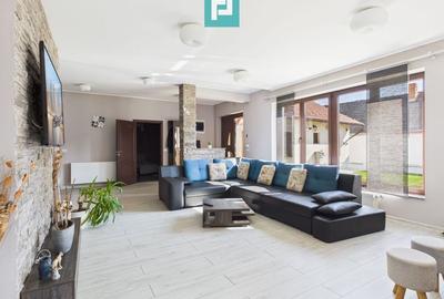 Casă modernă cu 2 corpuri, 5 camere în Pecica - 1