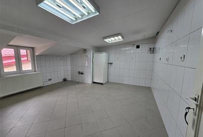 O CASA IN CARE LINISTEA DEVINE PARTE DIN VIATA DE ZI CU ZI - 17