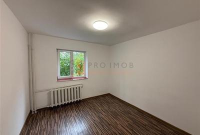 Apartament 2 camere cf 2 semidecomandat zona Micro 14 - 4