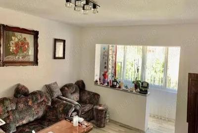 Apartament de vanzare 3 camere decomandat , situat in Zona Lunei - 7