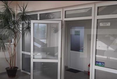 Birou de inchiriat, 2 camere, 40 mp Str. Fabricii - 1