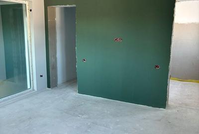 Casă cu 4 camere în Dumbrăvița - 16