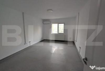 Spațiu comercial, de 450 mp, în Micro 6 - 2