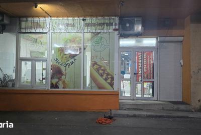 Spațiu comercial, de 40 mp, în Central - 3