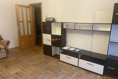 Apartament 2 camere , zona Inspectoratul Scolar - Scoala nr - 3