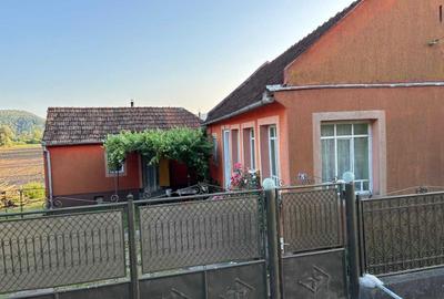 Casă cu 4 camere în Central - 8
