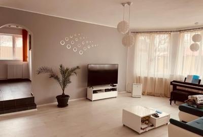 Casă individuală cu 11 camere în Kamsas