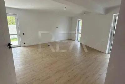 Casă cu 4 camere cu Canalizare în Giulești