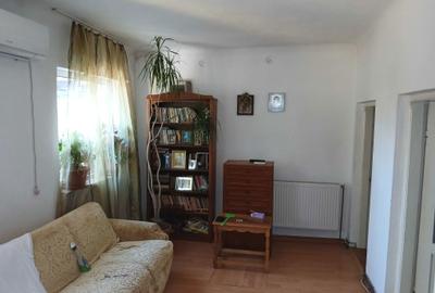 Casă cu 4 camere semidecomandat în Rahova - 6