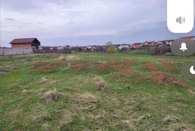 Teren de 2500 mp, în Central - 1
