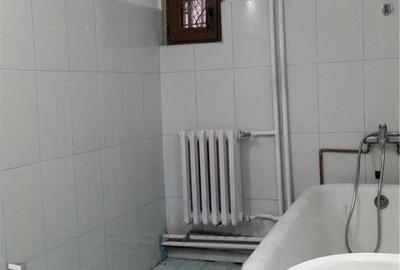 Spațiu comercial, de 62 mp, în Central - 11