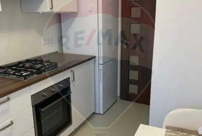 Apartament cu 3 camere decomandat în Decebal - 2