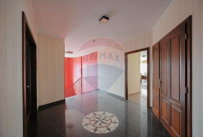 Hala, magazin si birouri de Inchiriat, Zona Metro, Su=1549mp - 11
