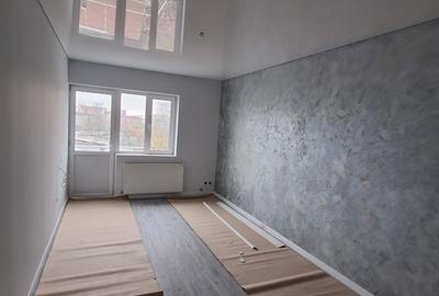 Casă cu 5 camere cu Teren 250 Mp în Central